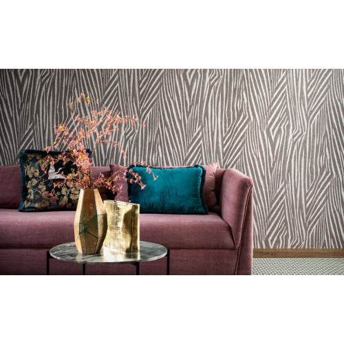 Essentials - Travellers Damara 11121